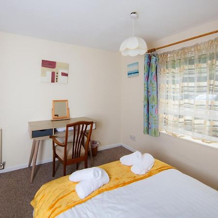 إدنبرة Fab Arthur Seat Views, Old Town Apartment المظهر الخارجي الصورة