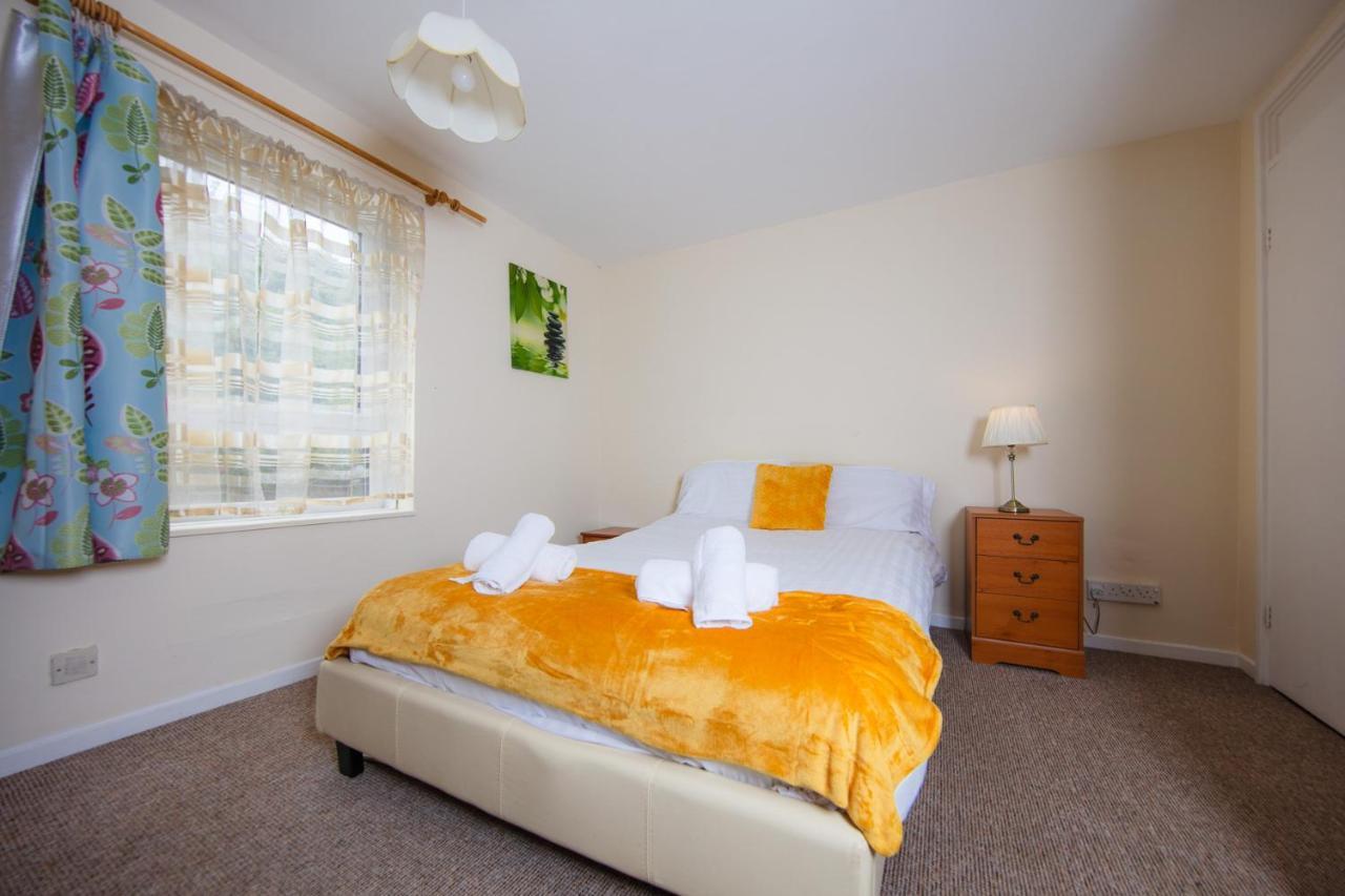 إدنبرة Fab Arthur Seat Views, Old Town Apartment المظهر الخارجي الصورة