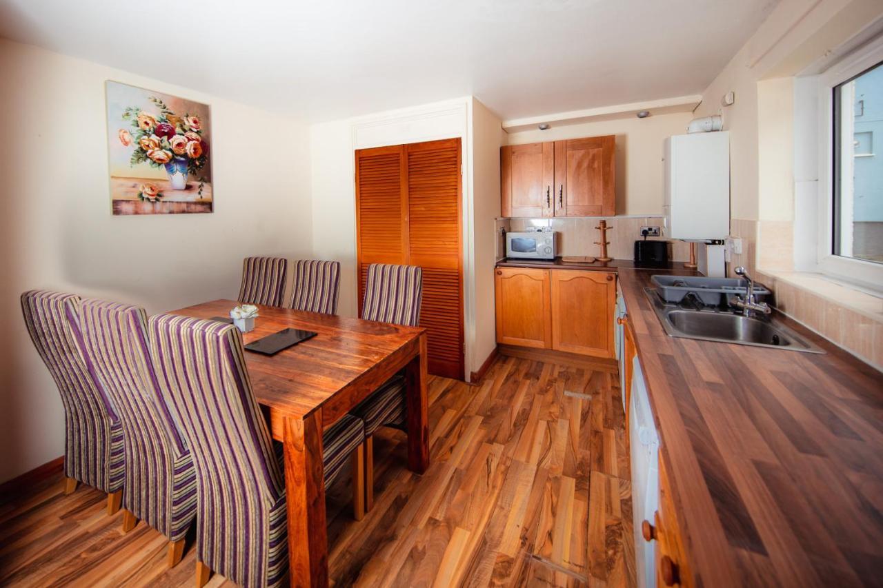 إدنبرة Fab Arthur Seat Views, Old Town Apartment المظهر الخارجي الصورة