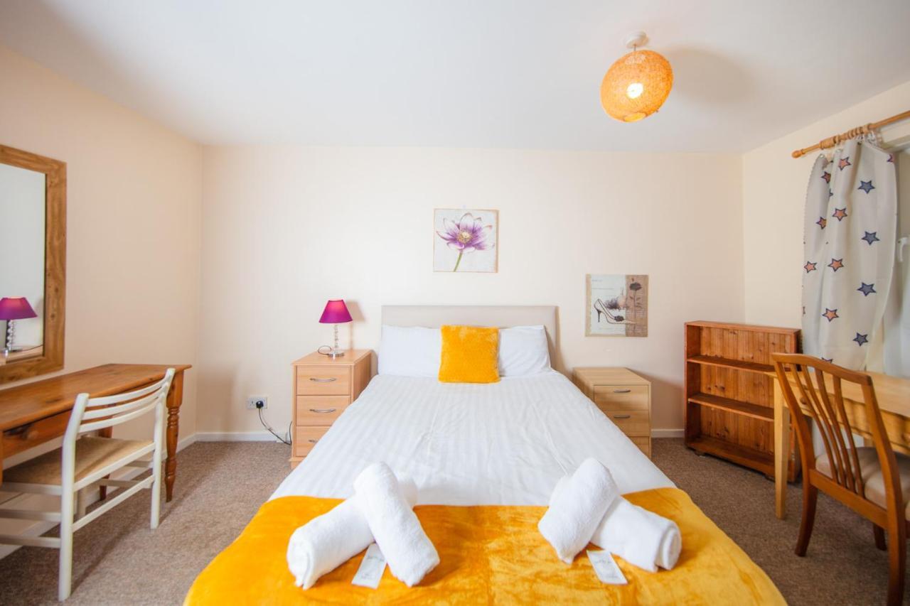إدنبرة Fab Arthur Seat Views, Old Town Apartment المظهر الخارجي الصورة