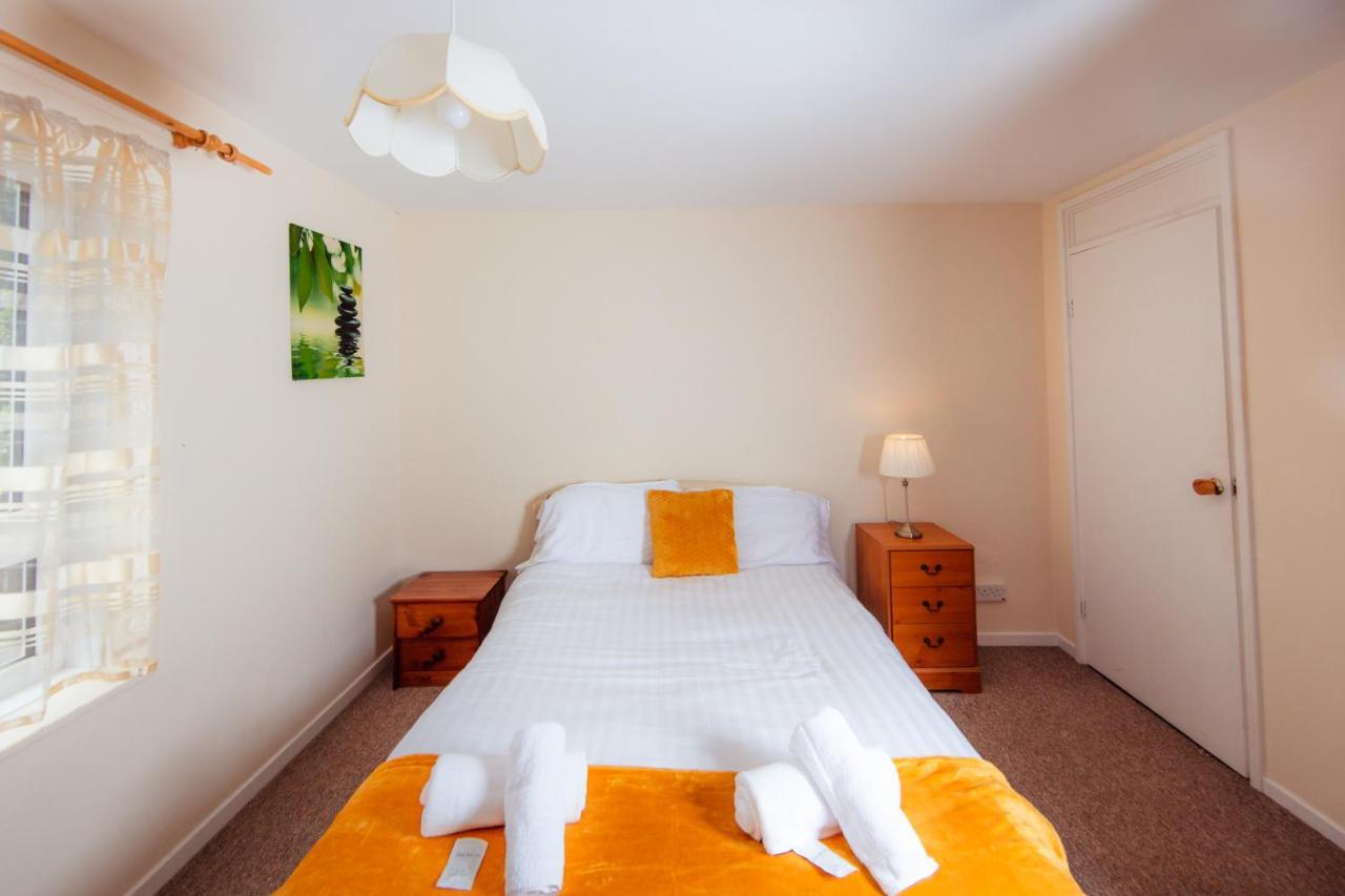 إدنبرة Fab Arthur Seat Views, Old Town Apartment المظهر الخارجي الصورة