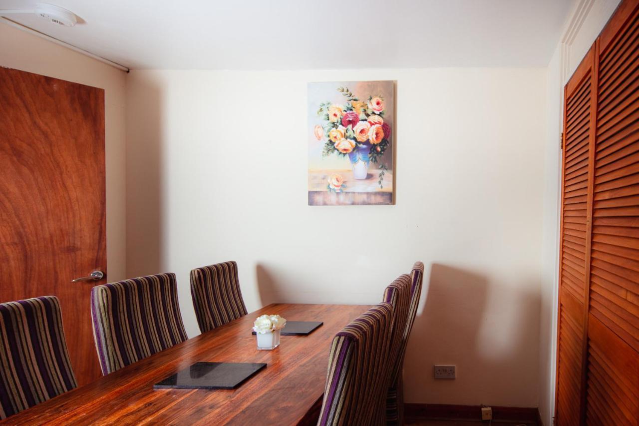 إدنبرة Fab Arthur Seat Views, Old Town Apartment المظهر الخارجي الصورة