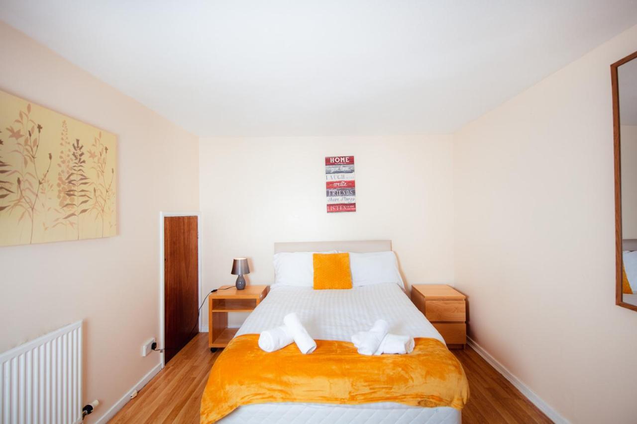 إدنبرة Fab Arthur Seat Views, Old Town Apartment المظهر الخارجي الصورة